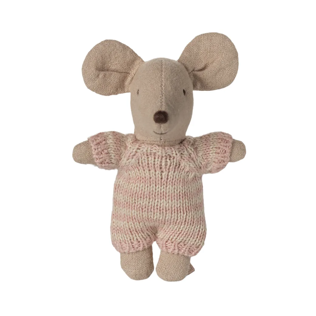Baby Mouse in Carry Cot