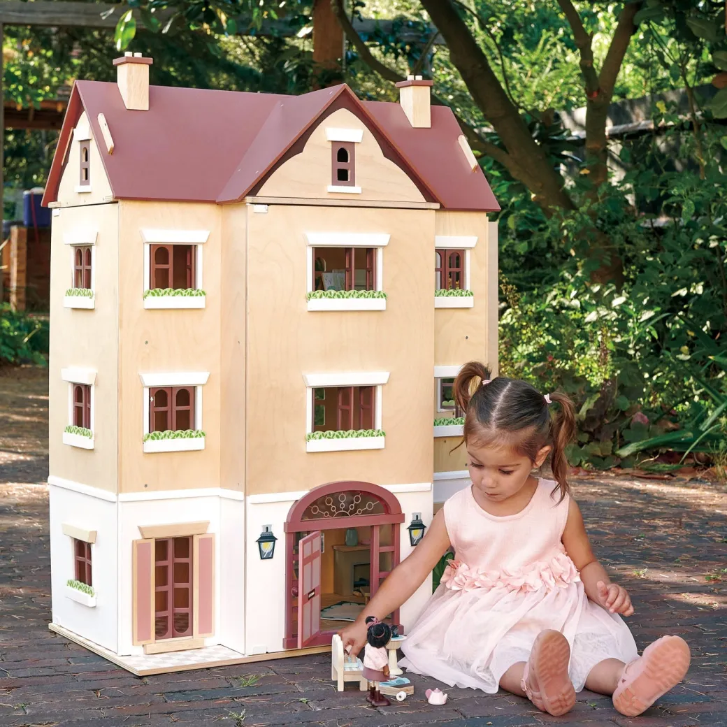 Fantail Hall Wooden Dollhouse