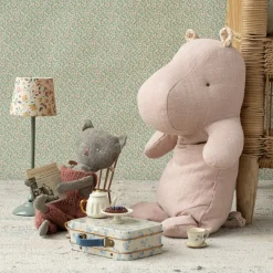 Medium Hippo - Light Rose