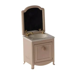 Mouse-Sized Sink Dresser