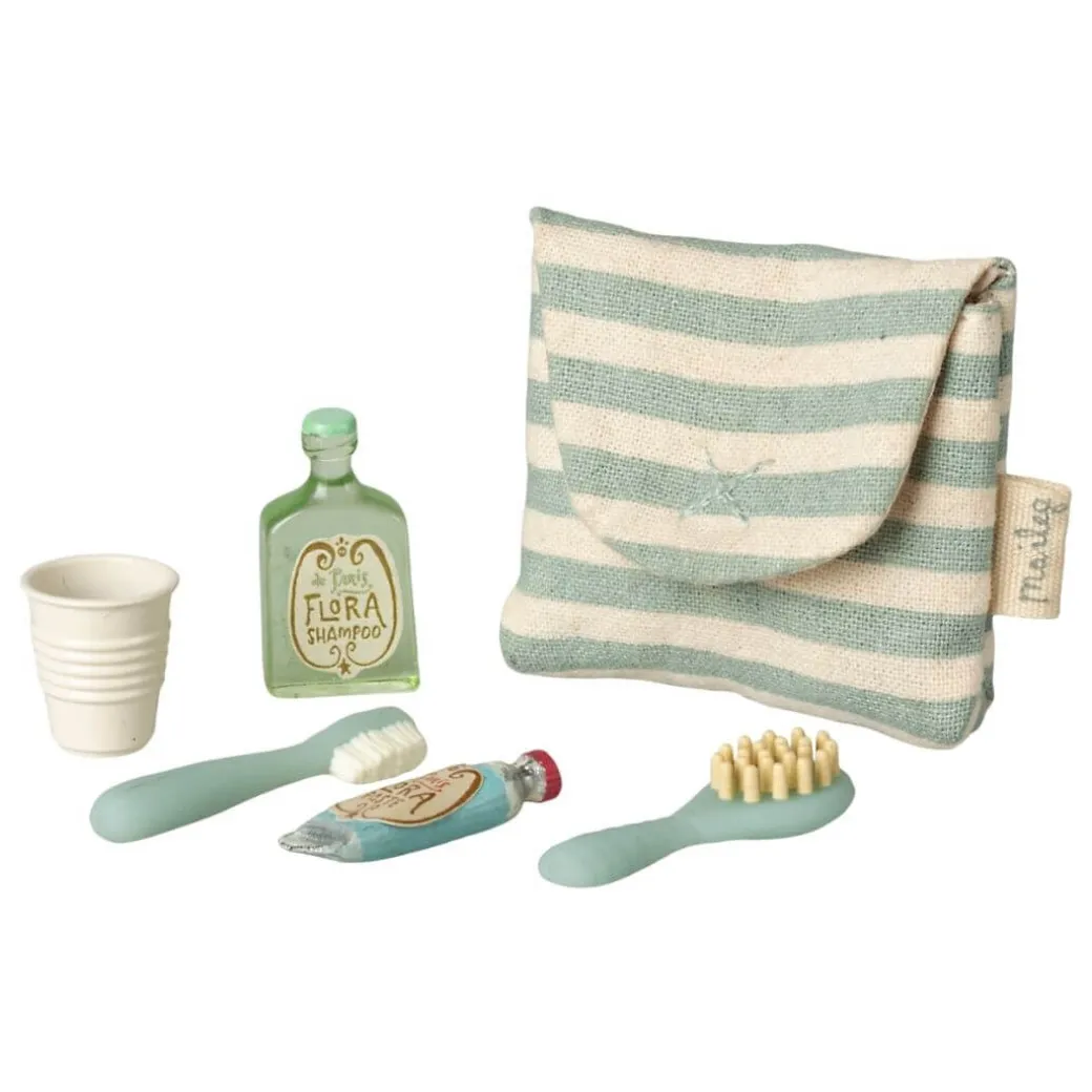 Mouse-Sized Toothbrush and Care Set