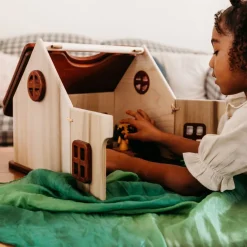 Thimbleberry Cottage - Classic Wooden Dollhouse