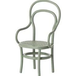 Vintage-Style Mouse Chair