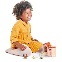 Wooden Toy Chicken Coop